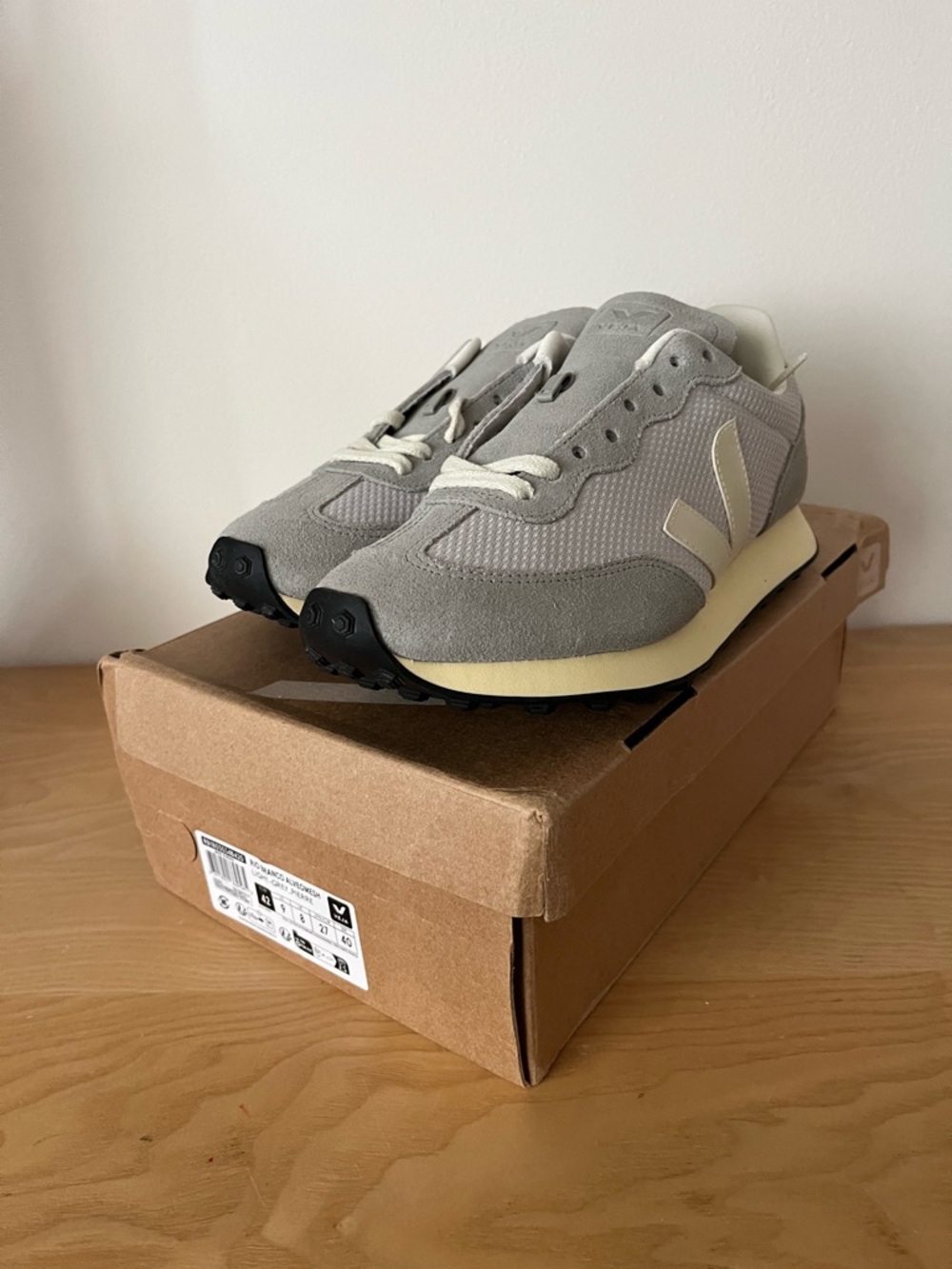Veja Rio Branco Alveomesh Light Grey Pierre size 9/42